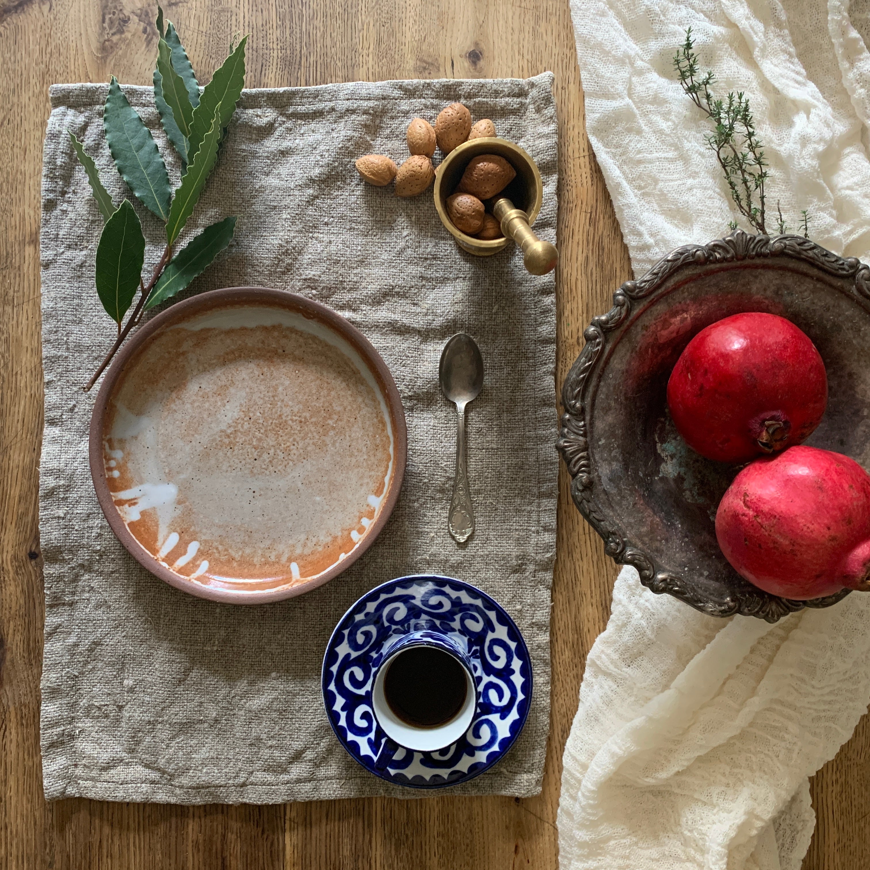 http://blackcreekbotanicals.com/cdn/shop/collections/Rustic_Linen_Placemat.jpg?v=1626271038