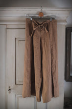 Charger l'image dans la galerie, Custom Linen Garment - May Offerings