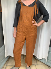 Charger l'image dans la galerie, Custom Linen Garment - May Offerings